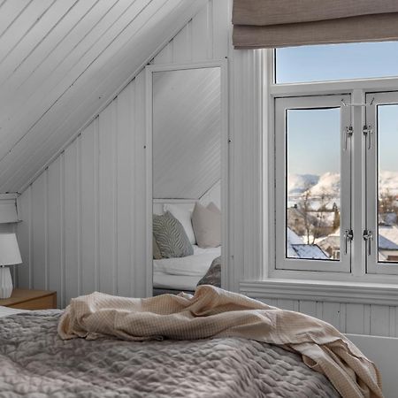 Cozy Central Loft Apartment With Amazing View Tromsø Esterno foto