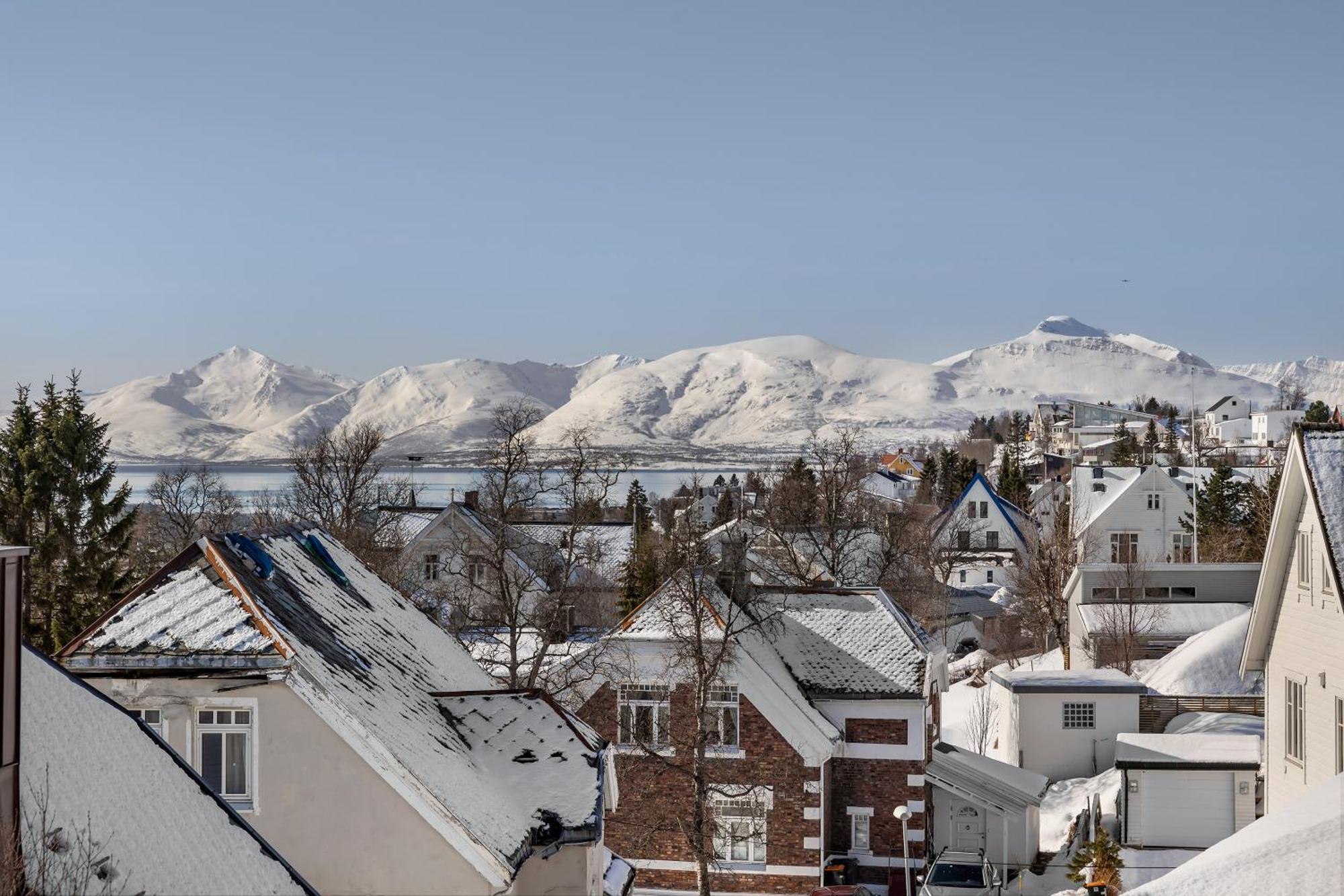 Cozy Central Loft Apartment With Amazing View Tromsø Esterno foto